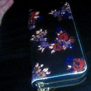 Black flowery double pocket Wallet